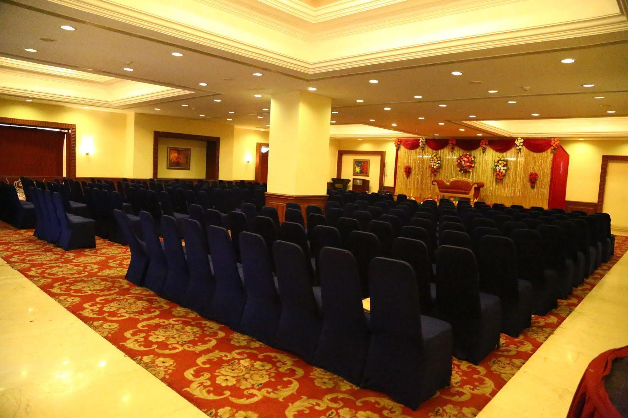 Regenta Central Deccan Chennai, Royapettah Exterior foto