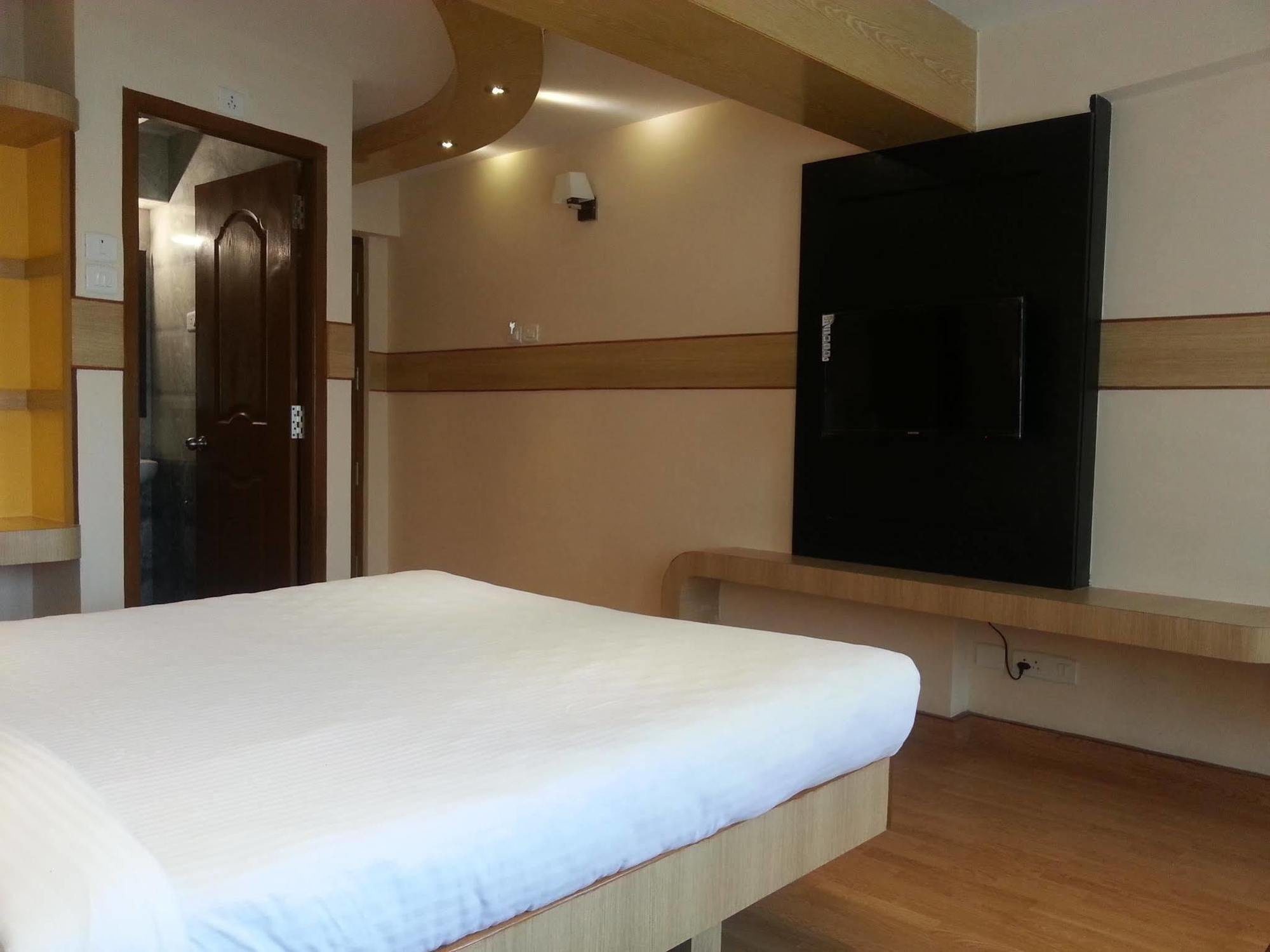 Regenta Central Deccan Chennai, Royapettah Exterior foto
